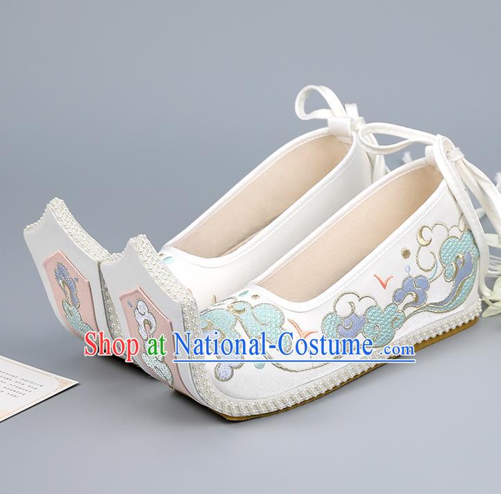 Embroidered Cloud Shoes China Ming Dynasty Young Lady Shoes Traditional Hanfu Shoes Princess White Shoes