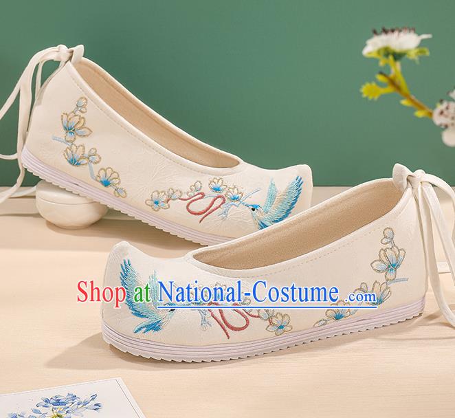 China Handmade Embroidered White Bow Shoes Hanfu Princess Shoes Cloth Shoes