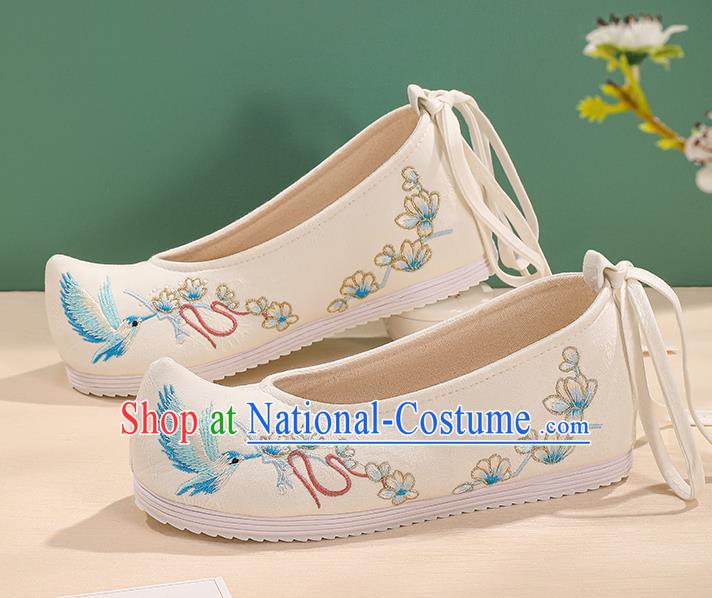 China Handmade Embroidered White Bow Shoes Hanfu Princess Shoes Cloth Shoes