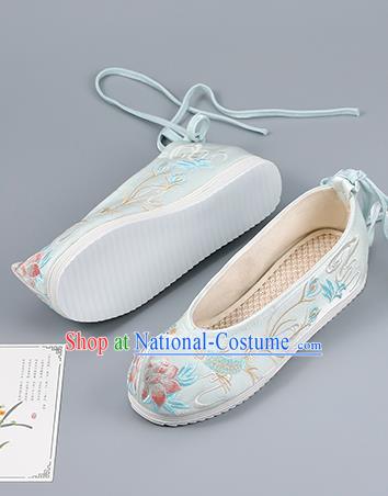 Traditional China National Shoes Handmade Hanfu Shoes Light Blue Cloth Shoes Embroidered Shoes Bride Shoes