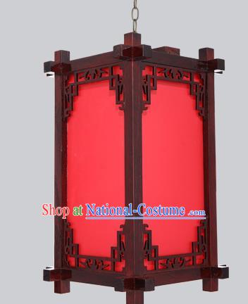 China Handmade Red Imitation Sheepskin Lanterns Wood Lantern Outdoor Lamp Palace Lantern