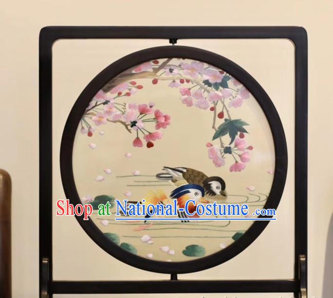 China Suzhou Embroidered Mandarin Duck Rosewood Desk Screen Embroidery Craft Handmade Table Ornament