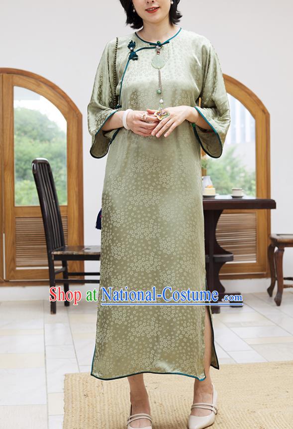 Republic of China Light Green Silk Cheongsam National Women Clothing Traditional Classical Qipao Dress