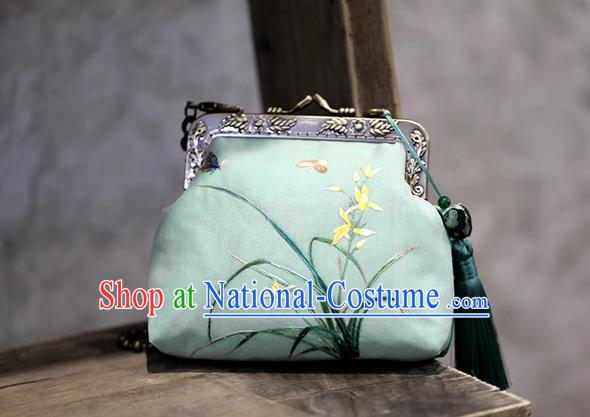 China Traditional Embroidered Green Silk Bag Suzhou Embroidery Orchids Handbag