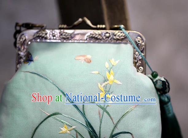 China Traditional Embroidered Green Silk Bag Suzhou Embroidery Orchids Handbag