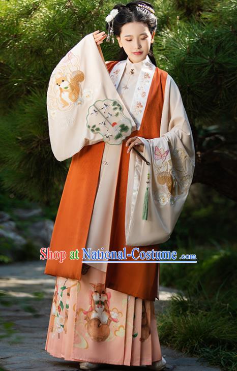 Ancient China Noble Countess Costumes Traditional Ming Dynasty Court Women Embroidered Clothing