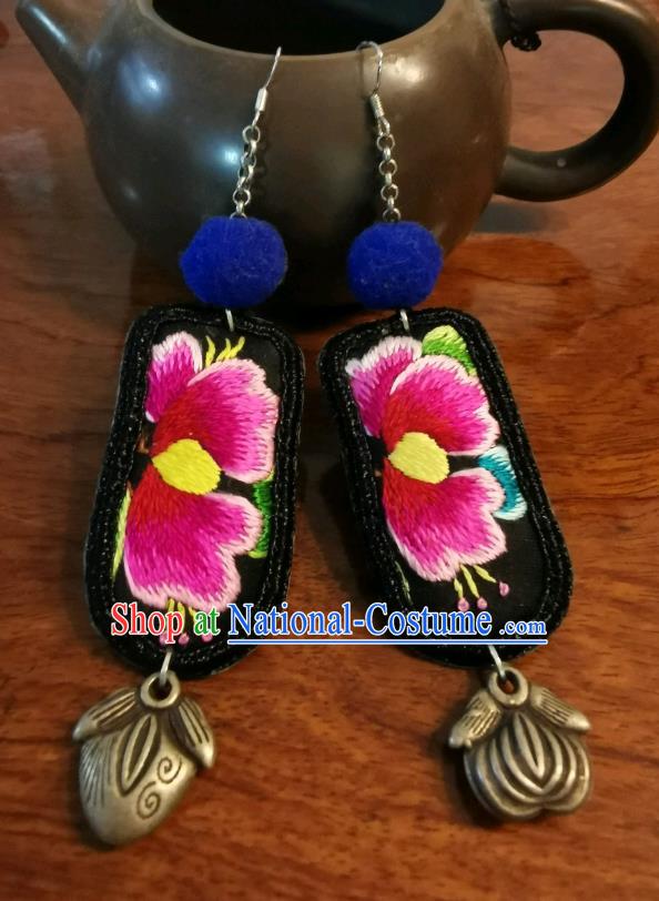 Traditional China Silver Carving Jewelry Handmade Ear Accessories Ethnic Black Embroidered Earrings for Women