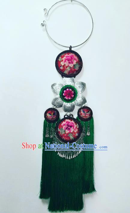 Handmade China Women Embroidered Jewelry Accessories National Silver Necklet Traditional Ethnic Green Tassel Necklace