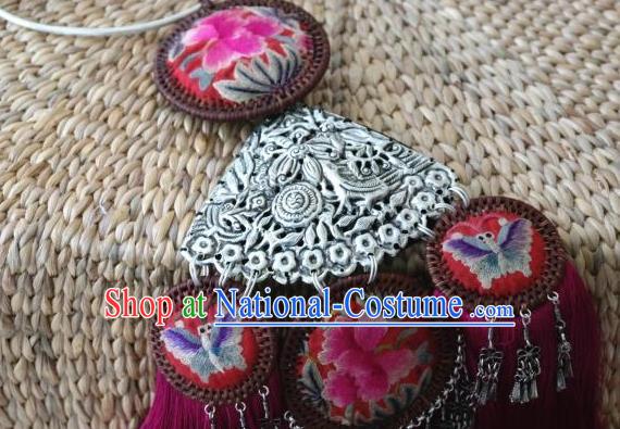 Traditional China Miao Nationality Embroidered Accessories Handmade Ethnic Silver Jewelry Rosy Tassel Necklace