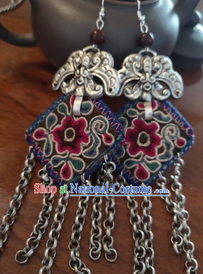 China National Embroidered Earrings Jewelry Accessories Handmade Miao Ethnic Silver Eardrop