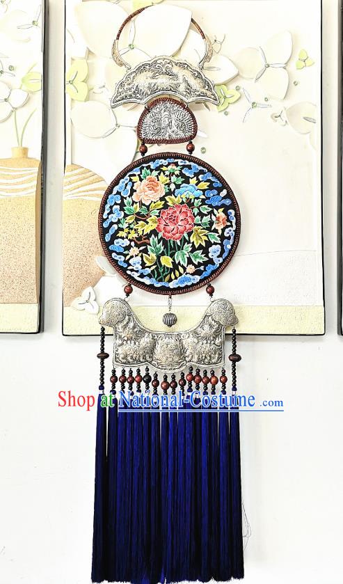 China Miao Ethnic Silver Carving Necklace National Embroidered Jewelry Accessories Handmade Royalblue Tassel Necklet