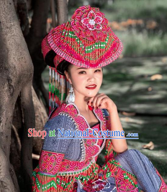 China Guangxi Yao Minority Clothing Top Quality Photography Yunnan Miao Ethnic Bride Dress with Headdress