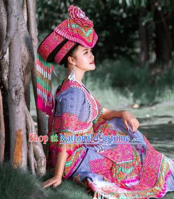 China Guangxi Yao Minority Clothing Top Quality Photography Yunnan Miao Ethnic Bride Dress with Headdress