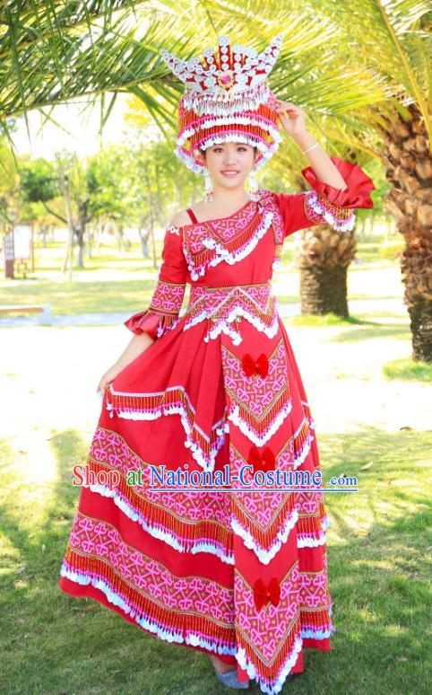 China Traditional Ethnic Celebration Costume Miao Minority Nationality Festival Clothing with Headpiece