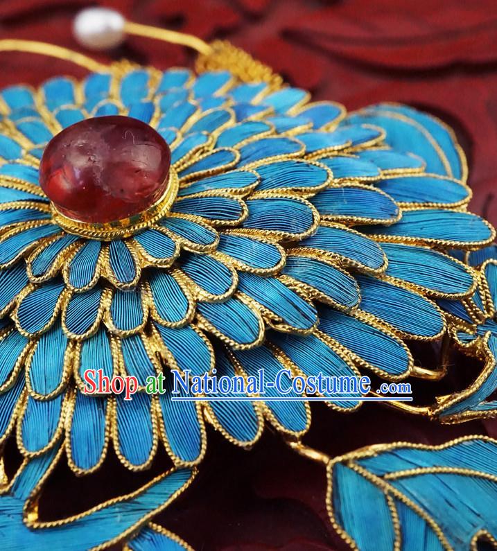 China Classical Qing Dynasty Brooch Traditional Handmade Court Cloisonne Chrysanthemum Breastpin