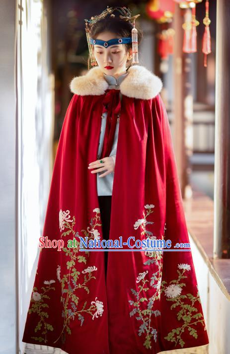 Chinese Traditional Qing Dynasty Costume Ancient Court Lady Embroidered Red Cloak