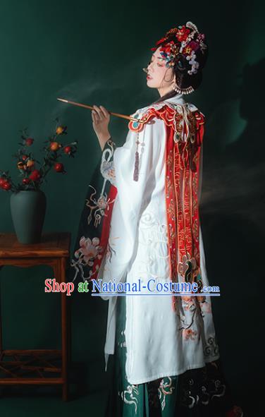 China Ancient Ming Dynasty Court Princess Embroidered Costume Traditional Palace Hanfu Clothing for Women