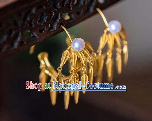 China Traditional Ancient Court Bamboo Leaf Ear Jewelry Ming Dynasty Empress Gilding Pearl Earrings