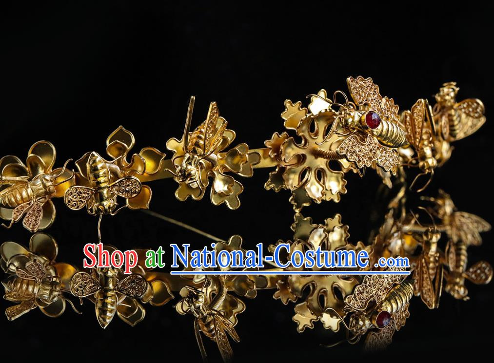 China Traditional Hair Accessories Handmade Ancient Empress Hair Crown Ming Dynasty Palace Golden Butterfly Hairpin for Women