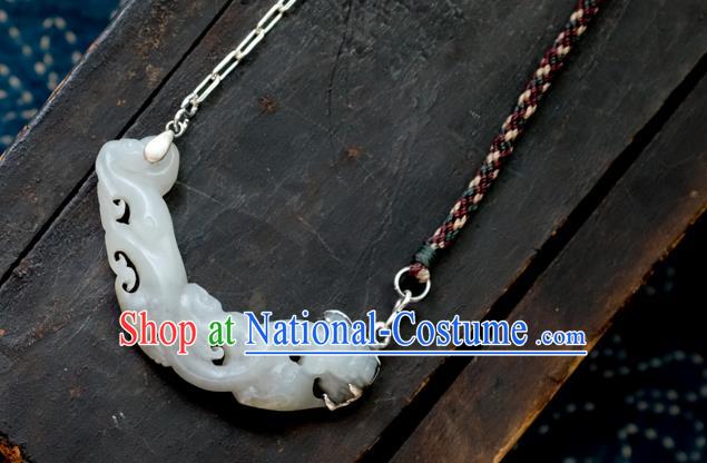 China Traditional White Jade Necklace Handmade Jewelry Accessories