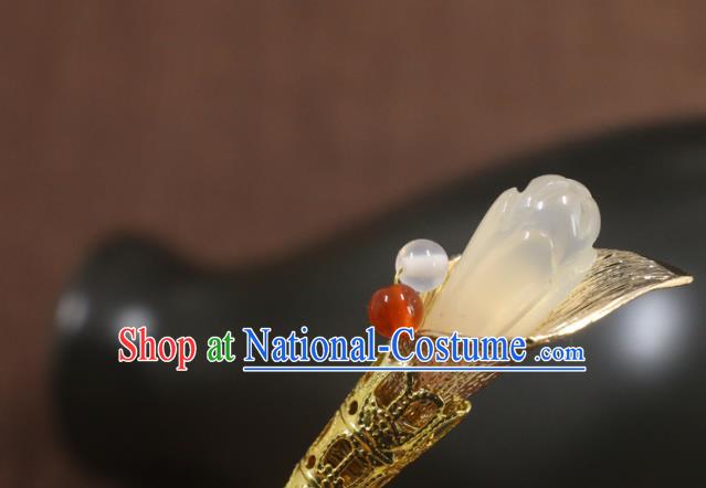 China Handmade Cheongsam Jade Mangnolia Hair Accessories Hair Stick Classical Wedding Golden Hairpin for Women