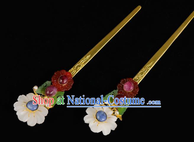 China Traditional Jade Butterfly Hair Accessories Handmade Ming Dynasty Hanfu Hair Stick Ancient Empress Gems Hairpin for Women