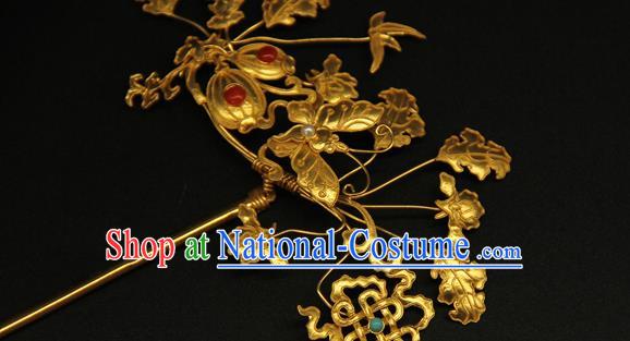 China Ancient Imperial Consort Golden Butterfly Hair Stick Handmade Hair Accessories Traditional Ming Dynasty Court Hairpin