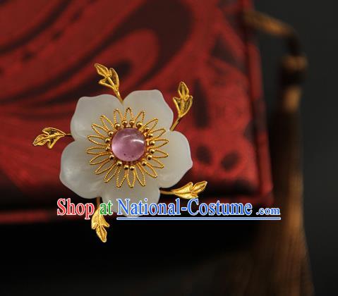 China Traditional Ming Dynasty Jade Plum Hair Stick Handmade Court Hairpin Ancient Empress Hair Accessories