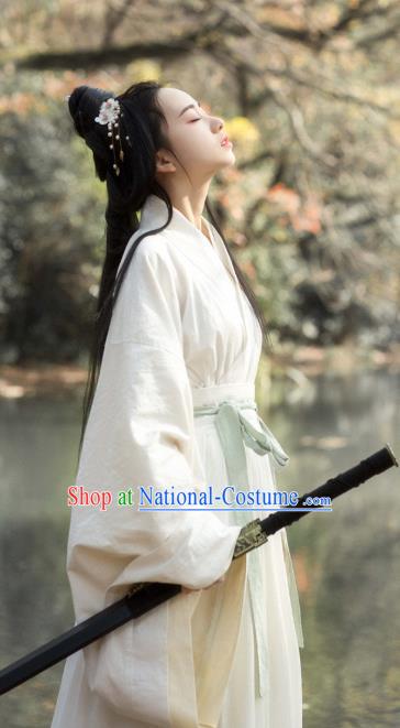 China Traditional Jin Dynasty Female Swordsman Historical Clothing Ancient Noble Beauty White Hanfu Dress