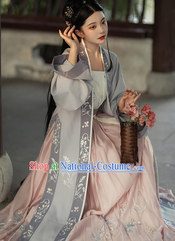 China Traditional Song Dynasty Royal Princess Historical Clothing Ancient Court Lady Hanfu Dress Costumes