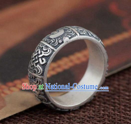 China Traditional Handmade Carving Silver Bracelet National Bangle Accessories