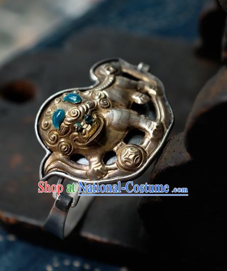 Chinese Handmade Bracelet Accessories Traditional Silver Carving Lion Jewelry