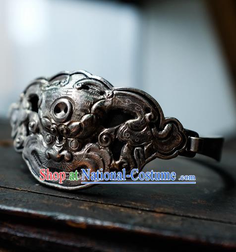 Chinese Handmade Silver Carving Tiger Bracelet Accessories Traditional Bangle Jewelry