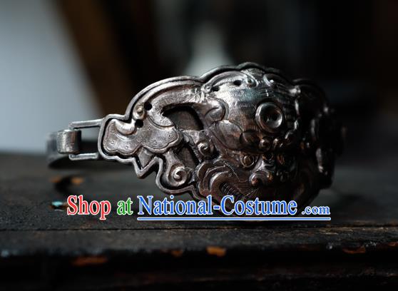 Chinese Handmade Silver Carving Tiger Bracelet Accessories Traditional Bangle Jewelry