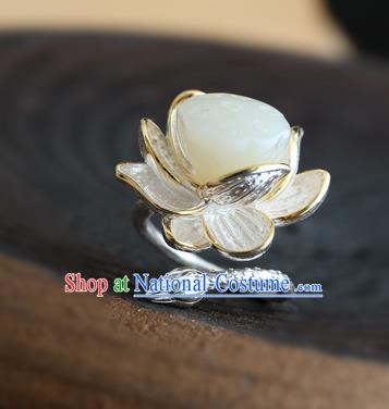 China Handmade Silver Carving Ring Traditional Jewelry Accessories White Jade Lotus Seedpod Circlet