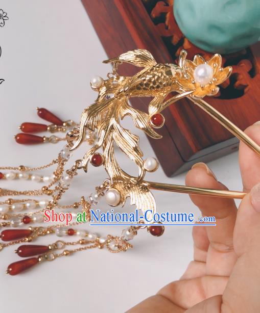 China Ming Dynasty Agate Tassel Hair Stick Traditional Hanfu Hair Accessories Ancient Princess Golden Fish Hairpin