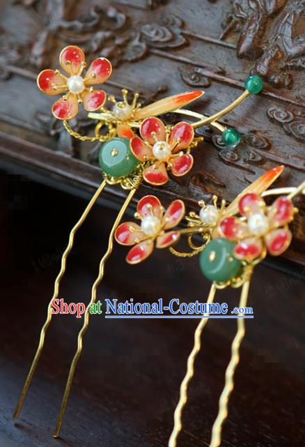 China Traditional Wedding Plum Blossom Hair Stick Xiuhe Suit Hair Accessories Bride Jade Hairpin