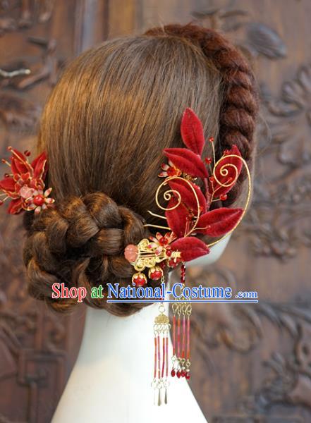 China Ancient Bride Red Velvet Hair Stick Traditional Xiuhe Suit Hair Accessories Wedding Tassel Hairpin