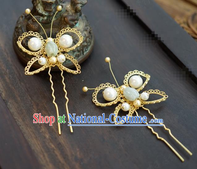 China Ancient Princess Jade Hair Sticks Traditional Xiuhe Suit Hair Jewelry Accessories Court Golden Butterfly Hairpin