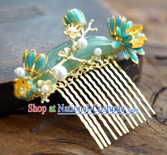 China Traditional Wedding Hair Accessories Xiuhe Suit Headpieces Ancient Bride Jade Hair Comb and Hairpins