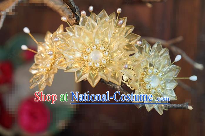 China Ancient Bride Hair Crown Traditional Xiuhe Suit Hair Accessories Wedding Flower Hairpin