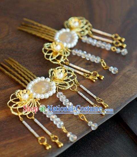 China Ancient Bride Hair Claws Traditional Xiuhe Suit Hair Accessories Wedding Tassel Golden Hair Combs