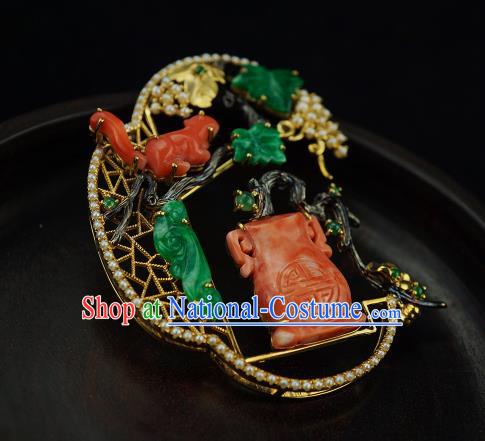 China Classical Cheongsam Carving Squirrel Brooch Traditional Handmade Jade Pearls Breastpin