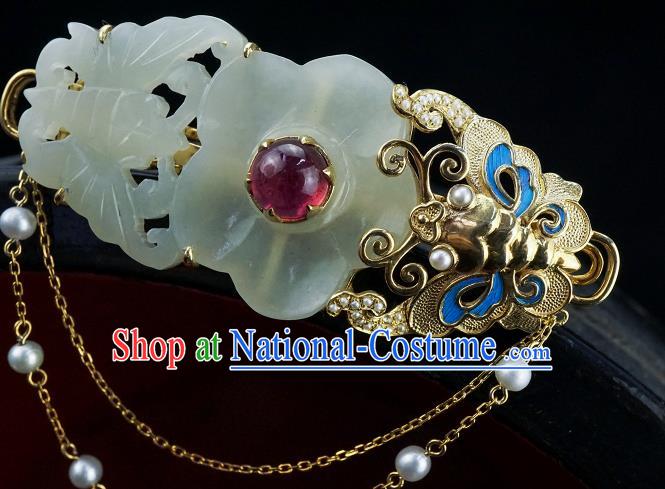 China Classical Cheongsam Jade Carving Butterfly Plum Brooch Traditional Handmade Golden Tassel Breastpin