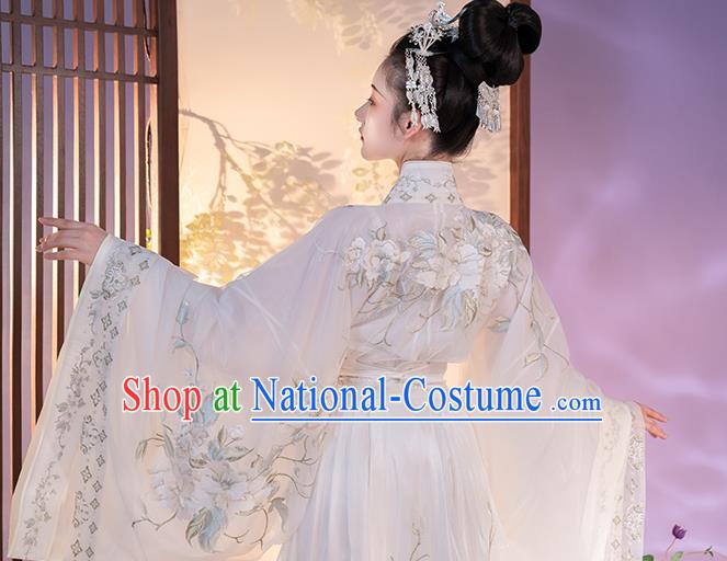 China Jin Dynasty Court Lady Clothing Embroidered White Hanfu Dress Traditional Ancient Imperial Concubine Costume