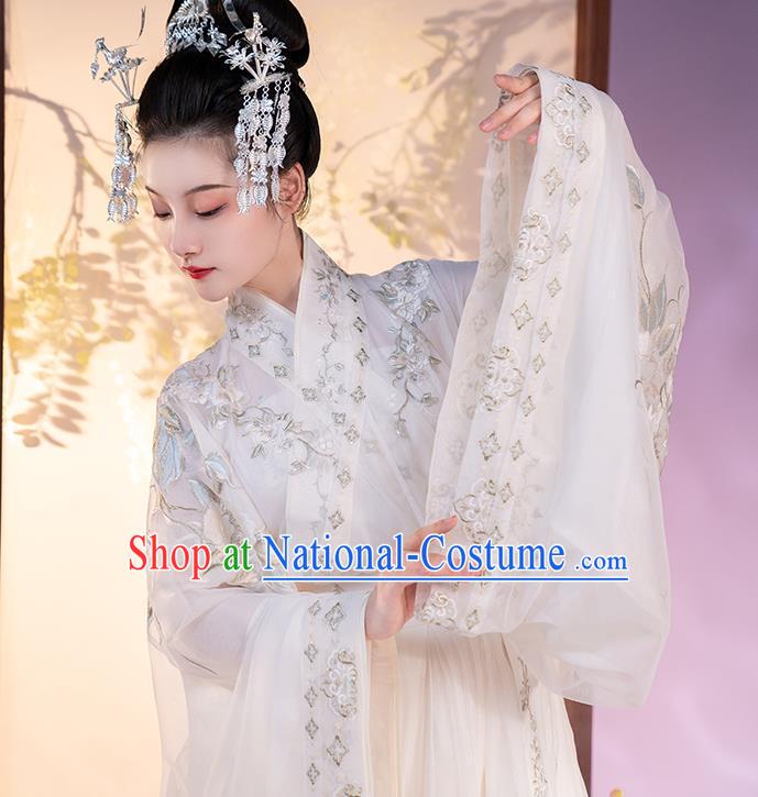 China Jin Dynasty Court Lady Clothing Embroidered White Hanfu Dress Traditional Ancient Imperial Concubine Costume