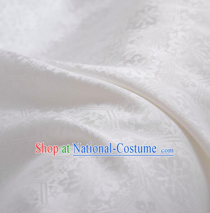 Chinese Classical Septaria Pattern Design White Silk Fabric Asian Traditional Cheongsam Brocade Material