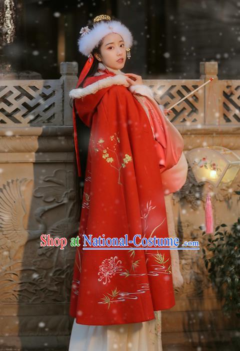 Chinese Ancient Nobility Lady Embroidered Red Cloak Traditional Ming Dynasty Imperial Princess Costumes for Women