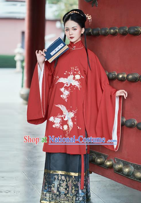 Chinese Ancient Princess Embroidered Red Long Blouse Traditional Ming Dynasty Imperial Concubine Costumes for Women