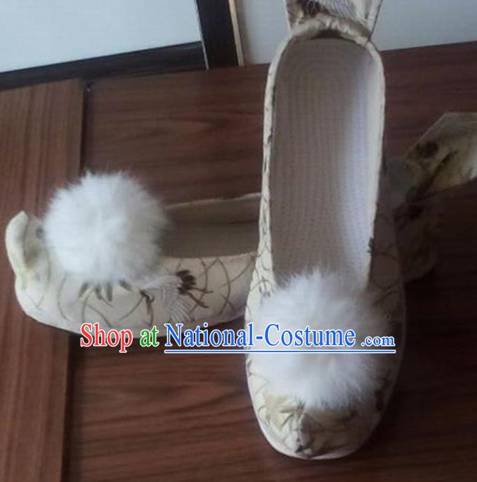 Chinese Traditional Handmade White Brocade Shoes Opera Shoes Hanfu Shoes Ancient Princess Shoes for Women